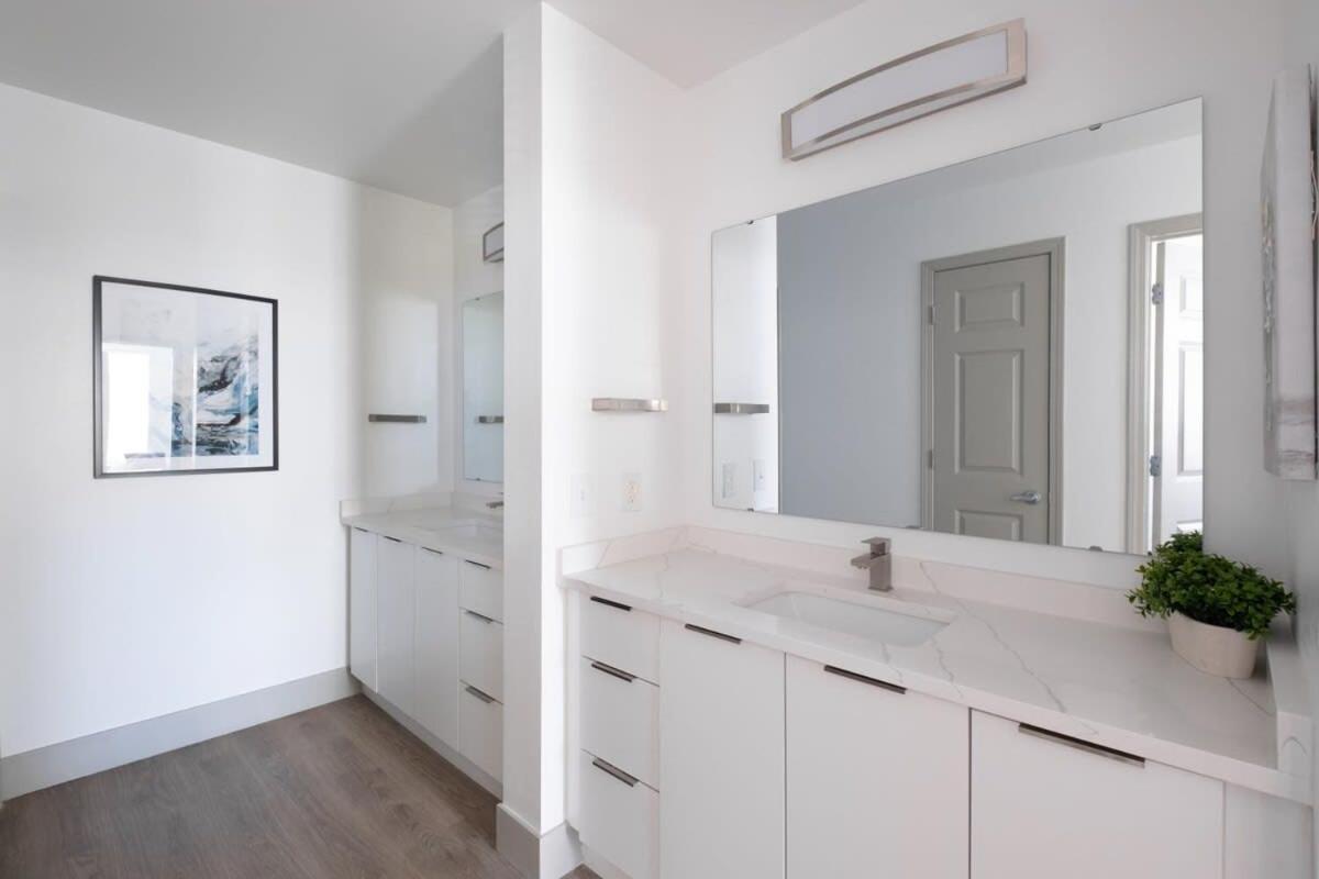 3Br Modern Downtown Apartment With Gym & Office 샬럿 외부 사진