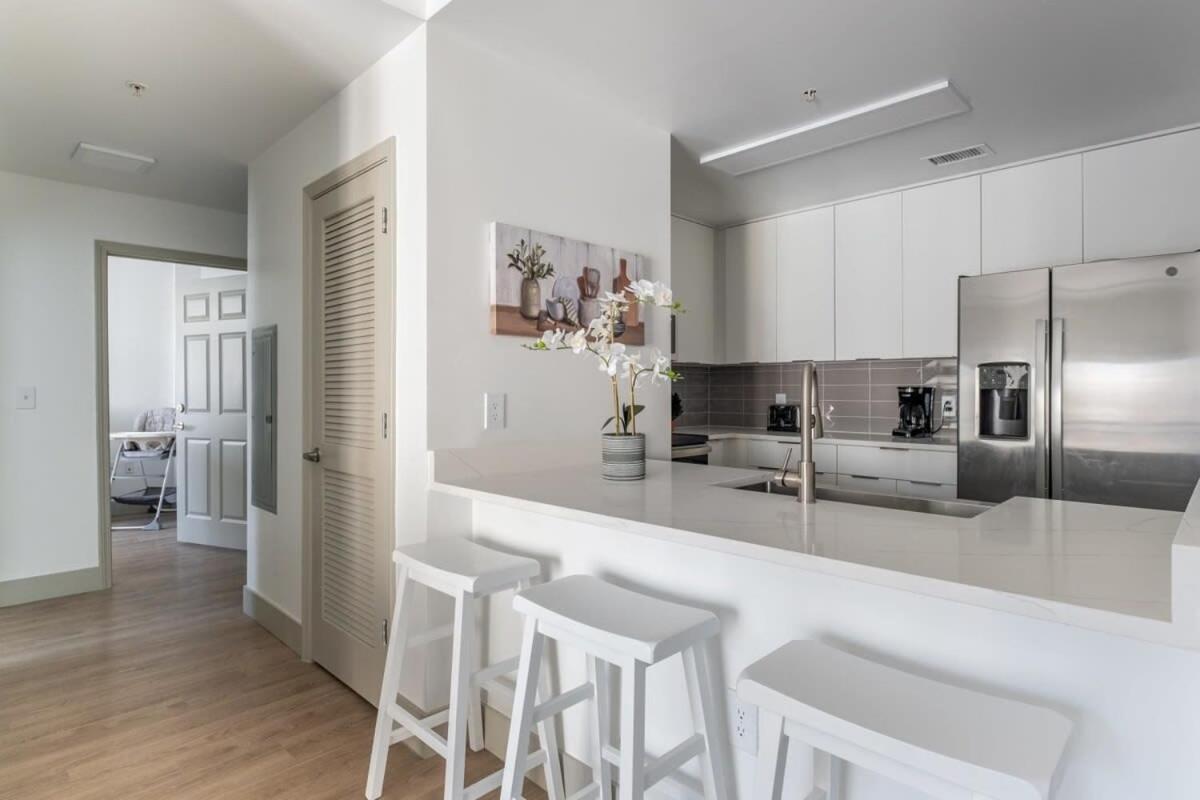 3Br Modern Downtown Apartment With Gym & Office 샬럿 외부 사진