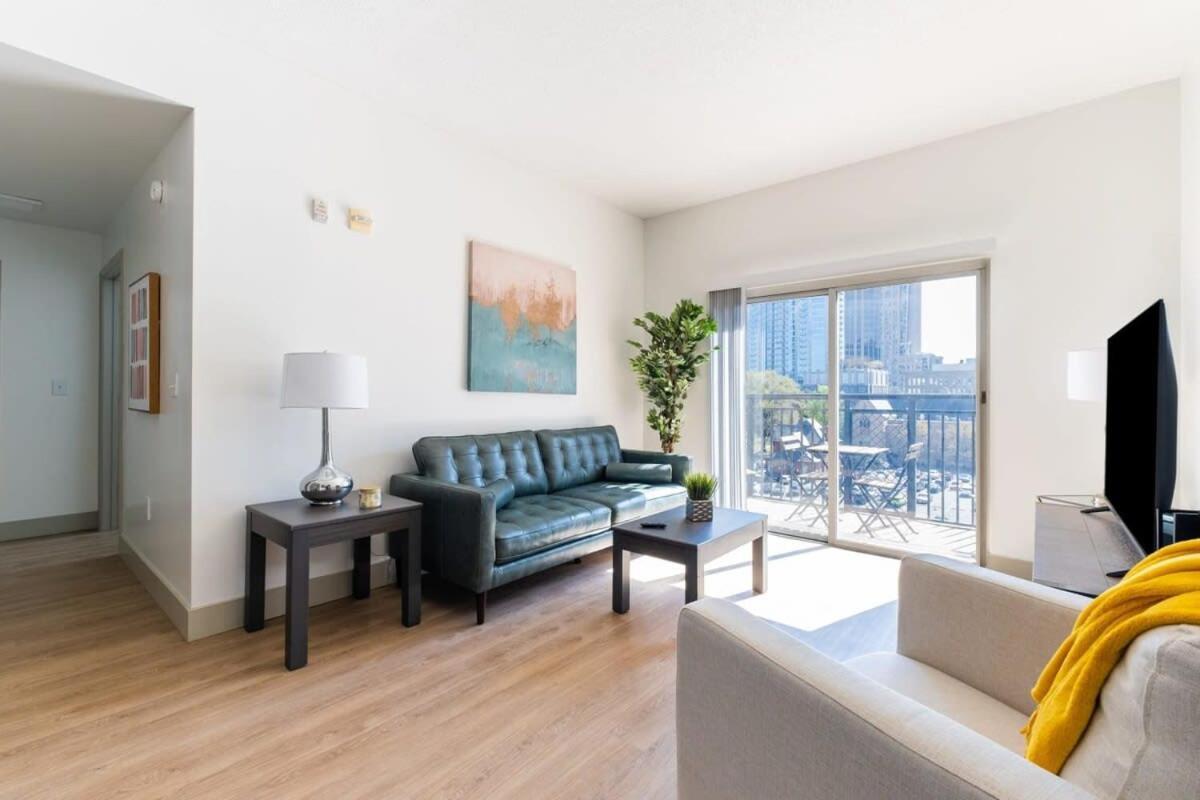3Br Modern Downtown Apartment With Gym & Office 샬럿 외부 사진