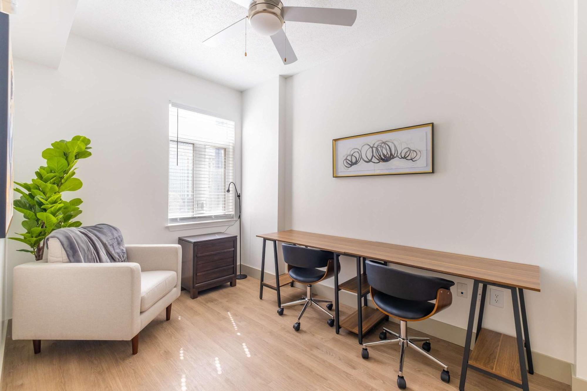 3Br Modern Downtown Apartment With Gym & Office 샬럿 외부 사진